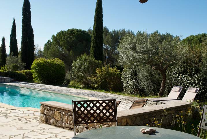 Location de vacances pour 8 personnes, avec balcon et jardin à Cotignac - 2