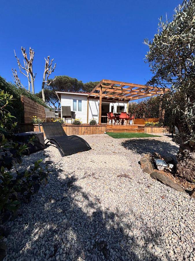 Camping pour 6 personnes, avec vue et piscine ainsi que jardin et terrasse, animaux acceptés à Gassin - 3