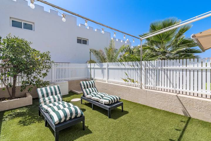 Apartamento entero, Home2Book Pool & Terrace Comfort in Maspalomas in Maspalomas, San Bartolomé de Tirajana