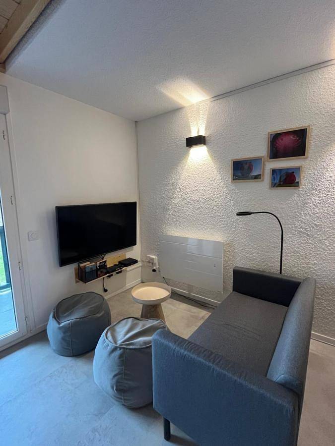 Gîte pour 4 personnes, avec balcon, adapté aux familles dans Haut-Valromey - 2