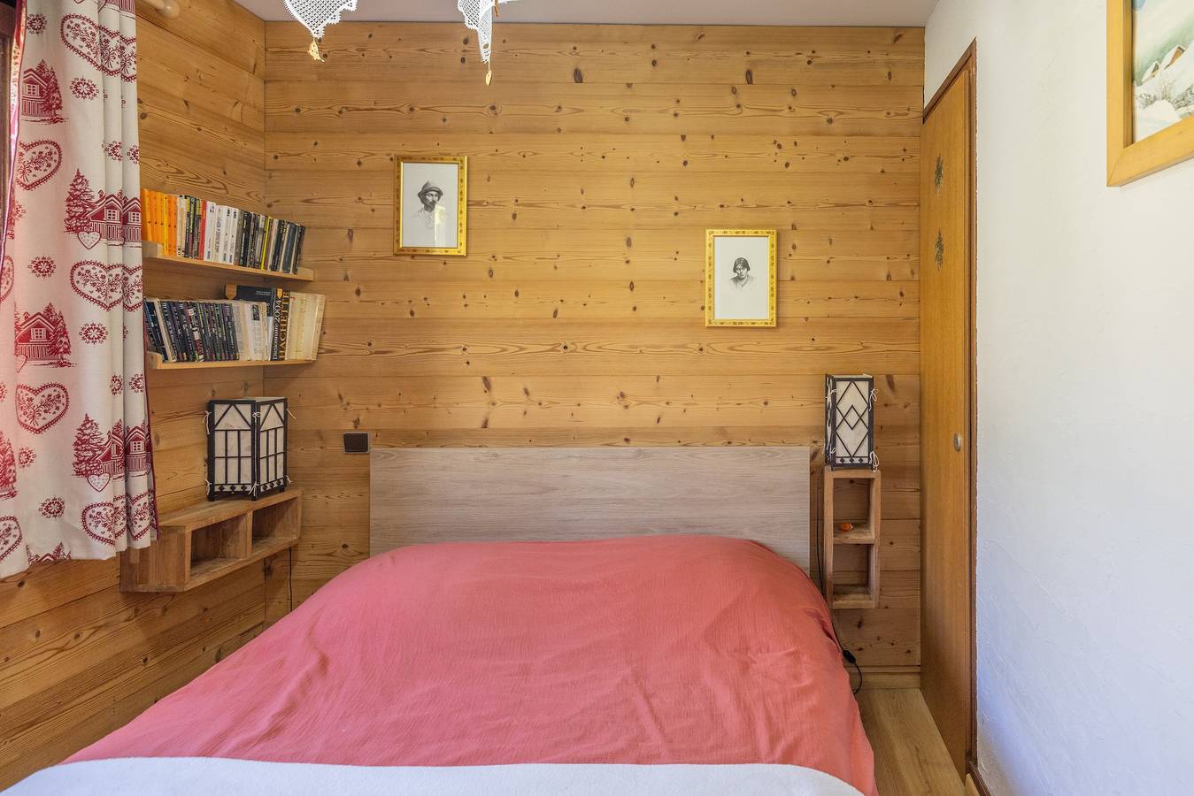 Ganze Wohnung, Ferienwohnung 'Appartement Style Chalet' mit Balkon und Wlan in Cordon, Pays du Mont-Blanc