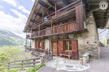 Gîte pour 6 personnes, avec terrasse, animaux acceptés à Sainte-Foy-Tarentaise