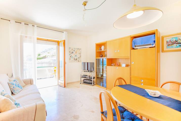 Ferienwohnung für 4 Personen, mit Terrasse in San Remo - 2