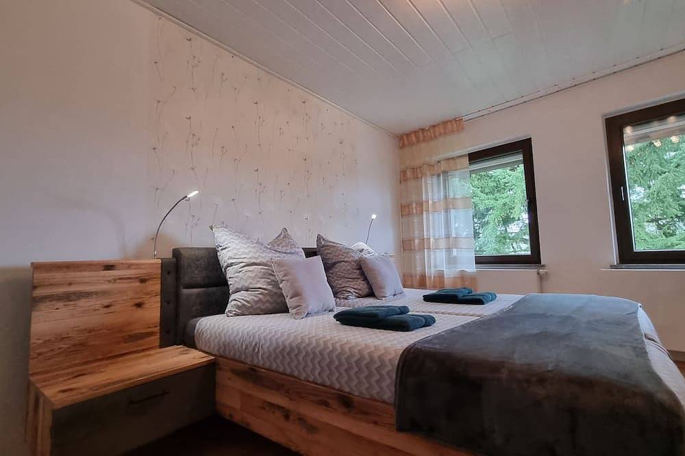 Entire apartment, Vacation apartment Ii with panoramic view in the old town of Arnsberg in Arnsberg, Hochsauerlandkreis