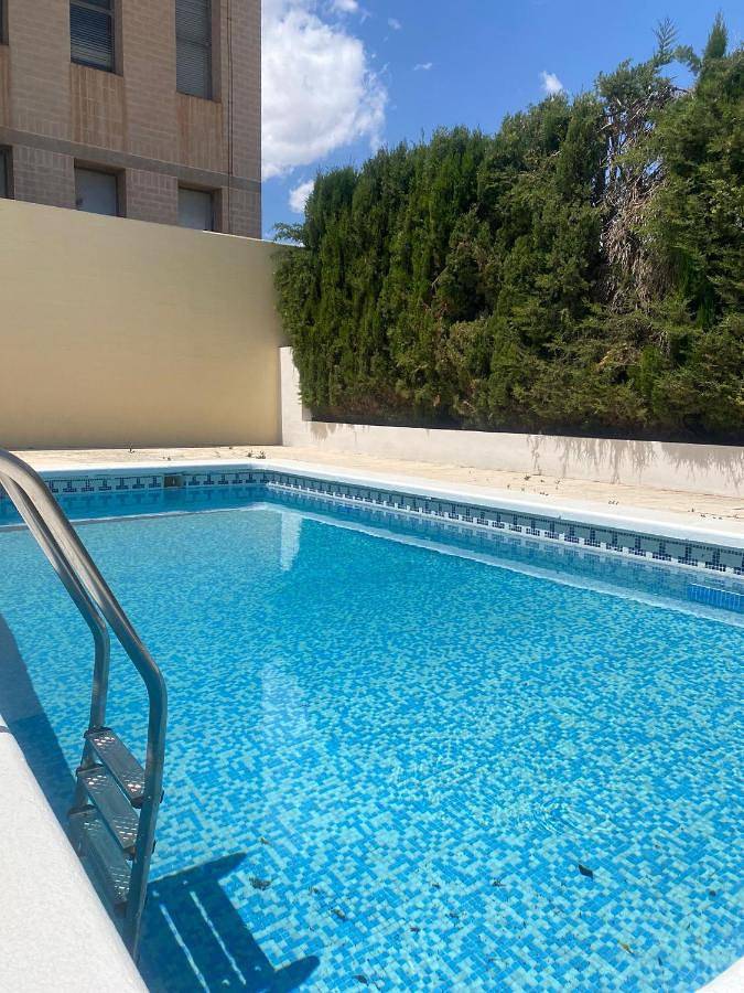 Gîte pour 2 personnes, avec piscine ainsi que terrasse et jardin à Sant Joan d'Alacant - 2