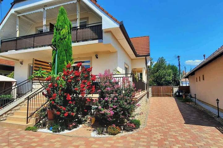 Ferienhaus für 17 Personen, mit Garten, mit Haustier