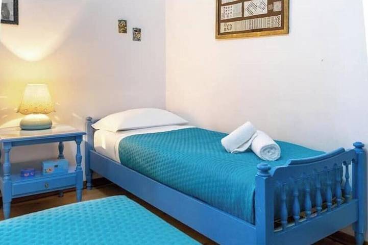 Hostdomus -  Olive & Garden 2 in Paravenna, Garlenda