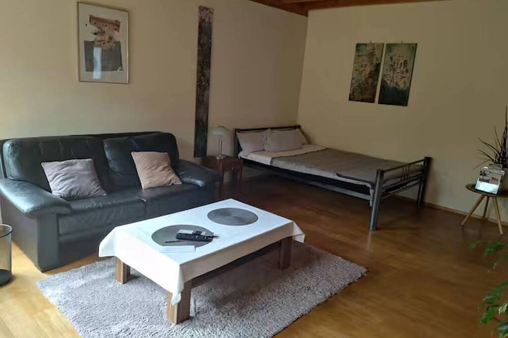 Ganze Wohnung, Schönes Apartment (41m²) mit Freisitz in Abensberg, Altmühltal