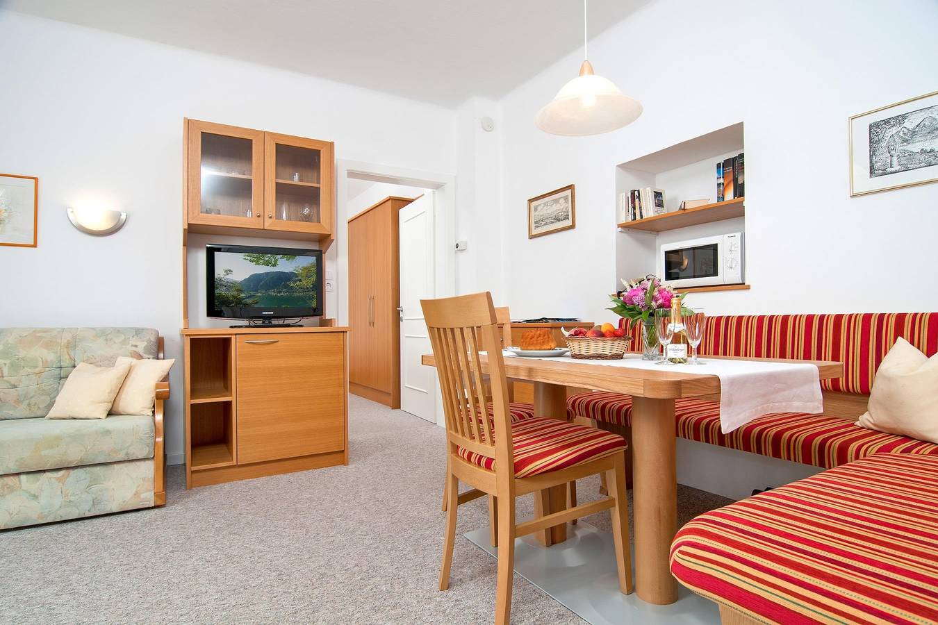 Ganze Ferienwohnung, Ferienwohnung Typ Rosengarten in Treffen am Ossiacher See, Gerlitzen