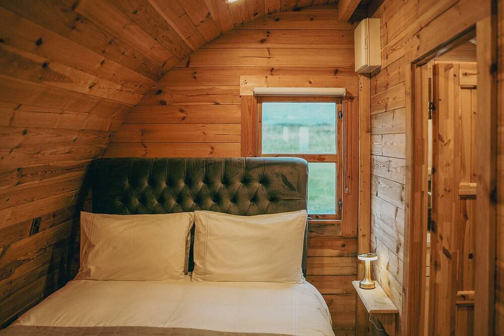 Ceide Glamping Pod 1 in County Mayo