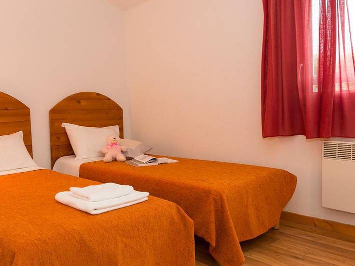 Appartement entier, Résidence Odalys Référence Les Sources de Manon - Appartement 6 personnes - 2/3 pièces duplex 6 pers. in Vallon-Pont-d'Arc, Gorges de l’Ardèche