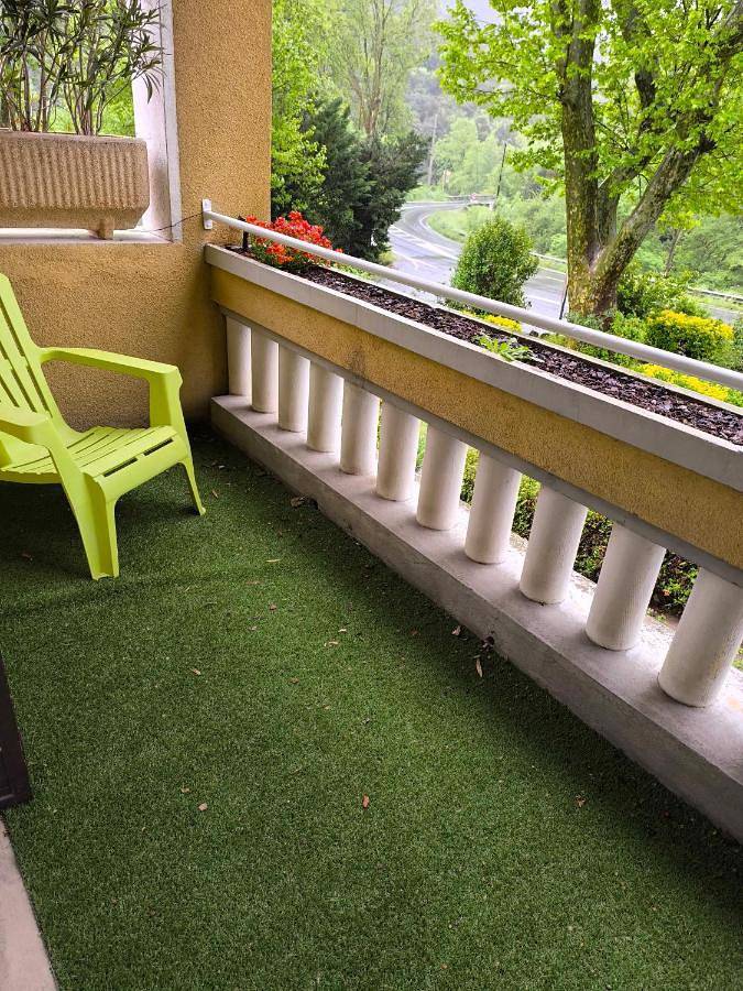 Gîte pour 4 personnes, avec balcon à Saint-Pons-de-Thomières - 4