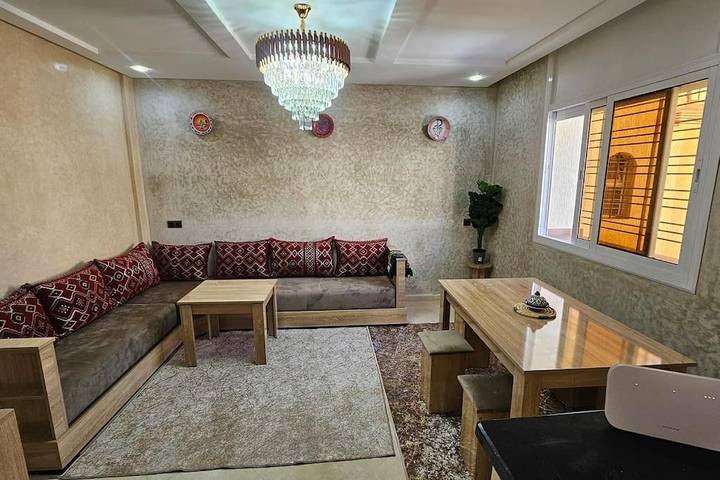 Location de vacances pour 5 personnes, avec terrasse et vue dans Tnine Aglou