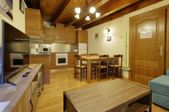 Gîte pour 7 personnes, avec jardin ainsi que vue et vue sur le lac à Ochagavía - 4