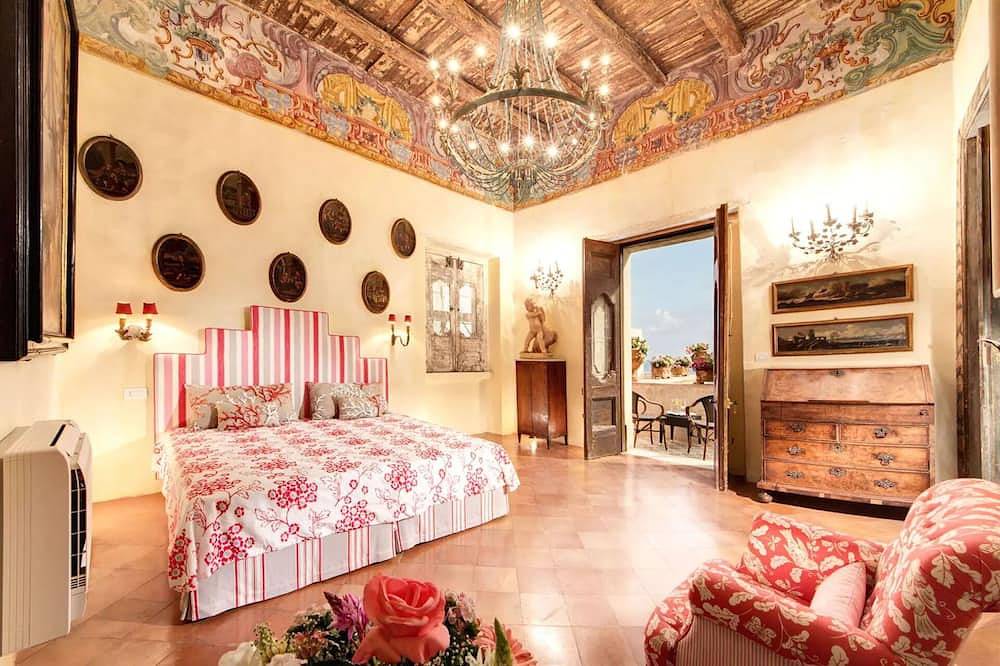 Villa in Positano with 8 bedrooms sleeps 16 in Positano, Amalfi Coast