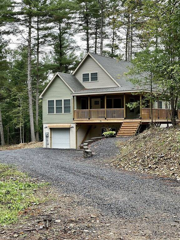 Scenic Mountain Retreat with a Pool Hot Tub Game Room in Hardy County