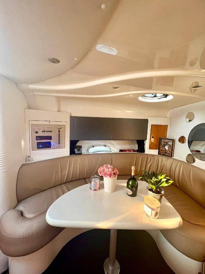 Bateau pour 4 personnes en Provence-Alpes-Côte d'Azur - 2