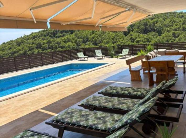 Villa für 10 Personen in Brac