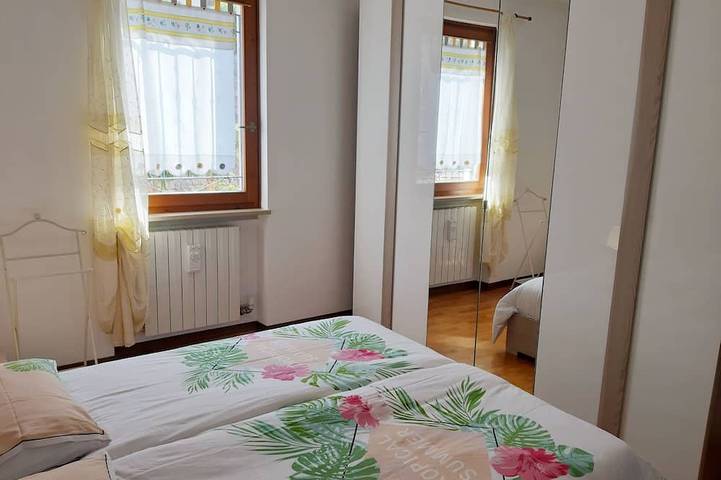 Ganze Wohnung, Wohnung Agnese mit Seeblick, Pool, privater Garage und privatem Garten in Brenzone, Gardasee-Berge