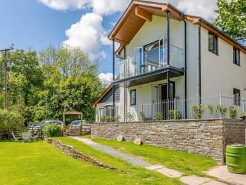Log Cabin for 4 People in Powys, Mid-Wales, Photo 1