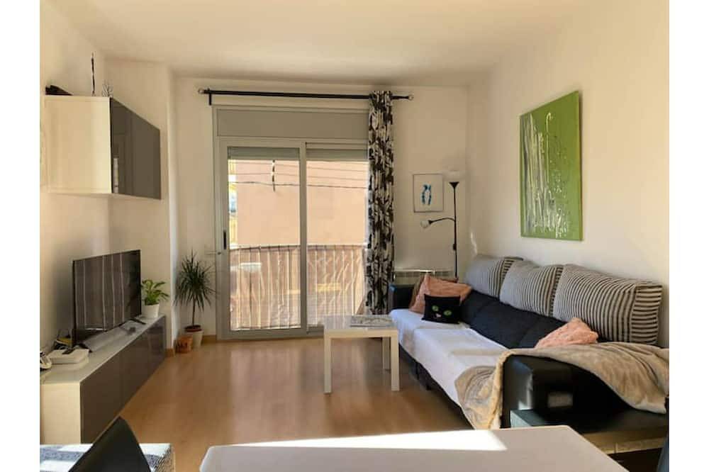 Appartamento intero, Sunny Family Comfort. Parking and Wi-Fi in Terrassa, Barcellona entroterra