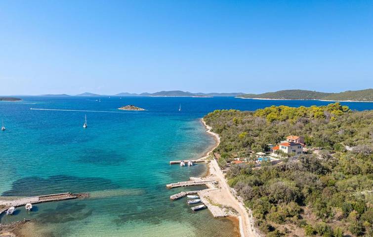Villa pour 10 personnes, avec vue ainsi que jardin et piscine à Sali - 2