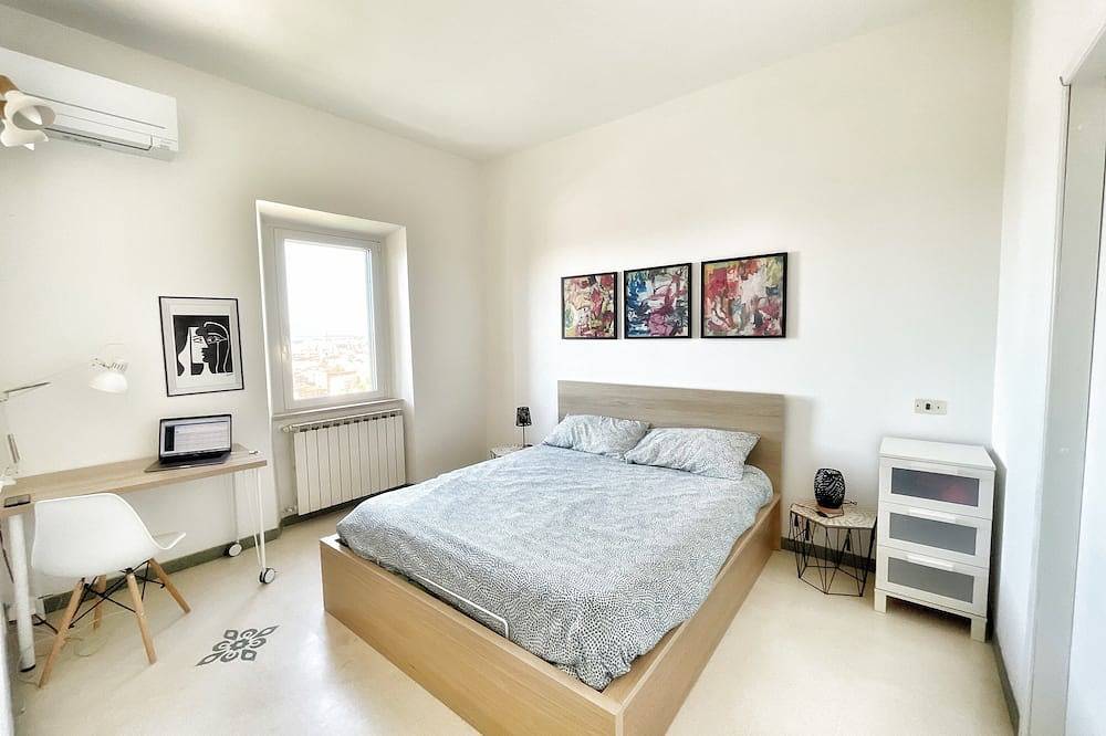 Ganze Wohnung, Spectacular sea view apartment: Terracina center in Terracina, Pontinische Ebene