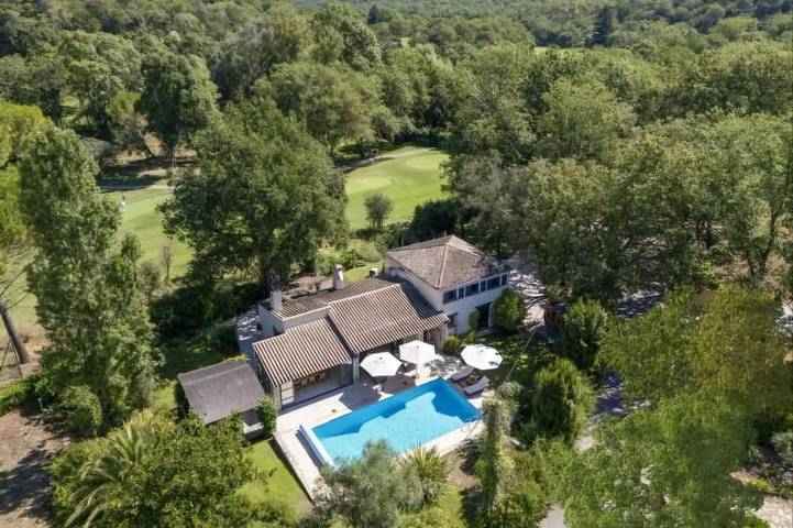 Villa for 8 people, with garden and terrace - 1