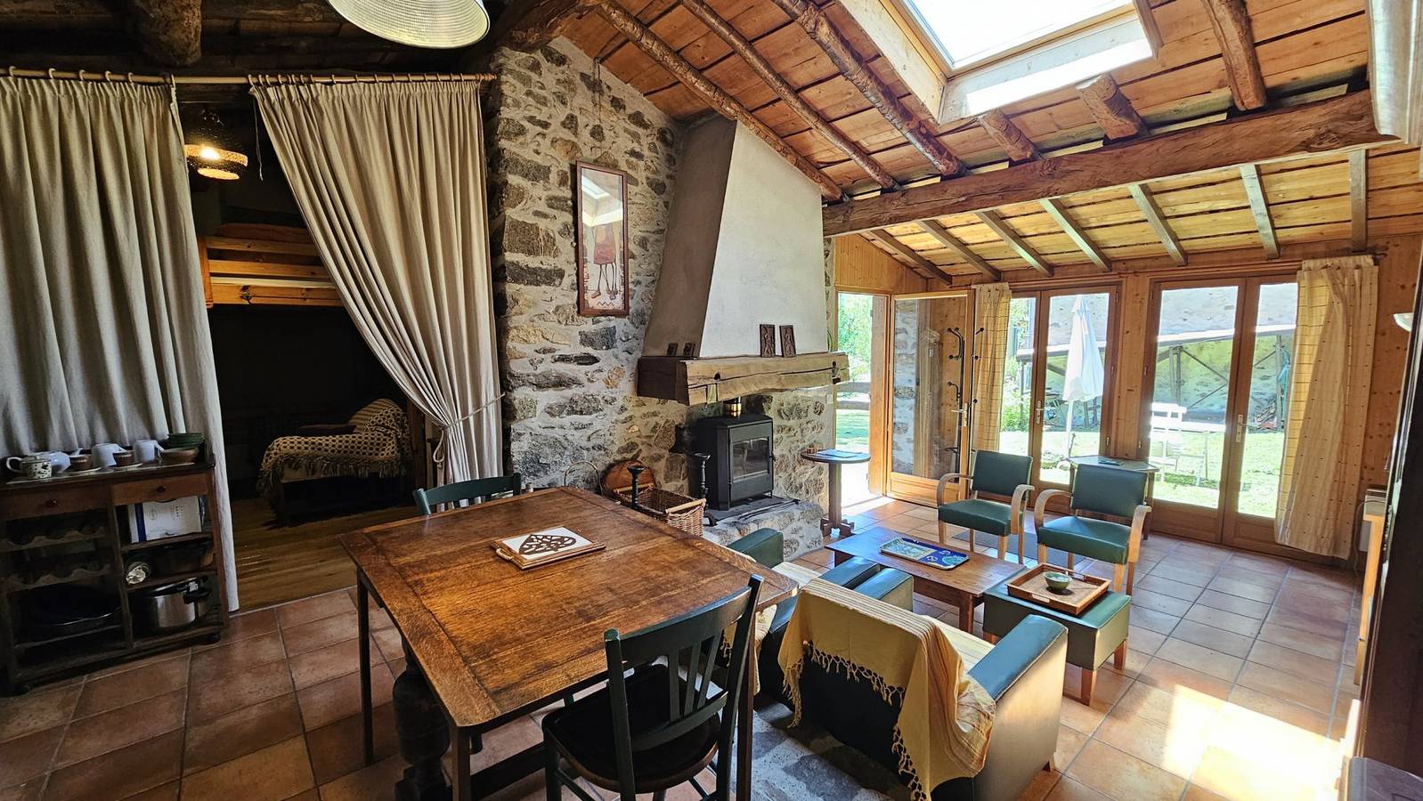 La Grange au poulailler de 1900 (loft) in Mercus-Garrabet, Ariège