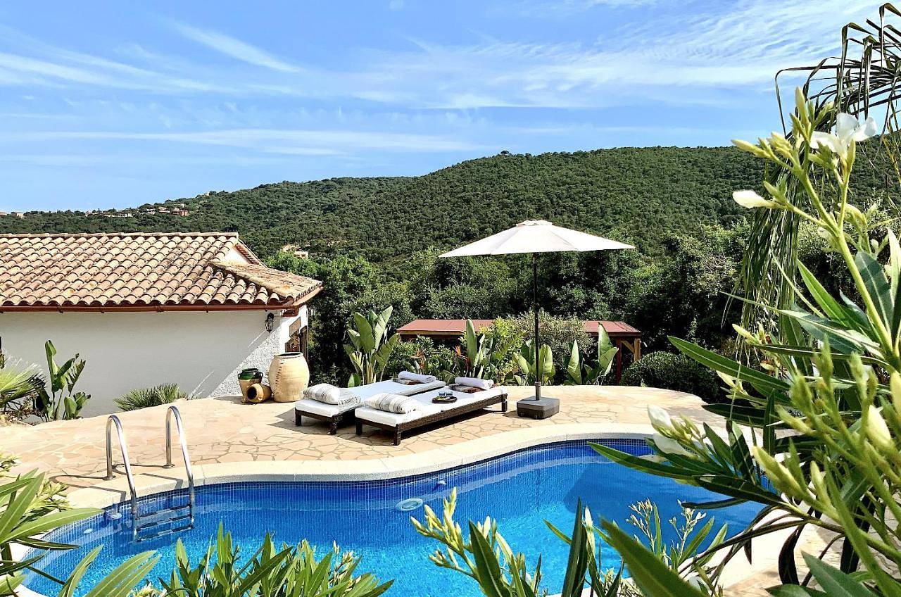 Villa Marlena, Calonge, Costa Brava,1 luxe private studio-appartement with private pool in quiet area, adults only, Catalonia, Spain in Cabanyes, Calonge