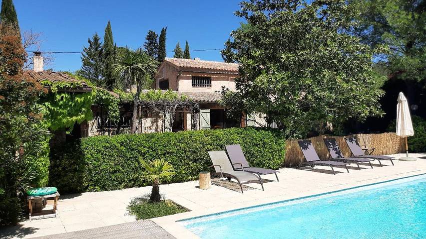 Casa de vacaciones para 10 personas, con jardín y piscina - 1