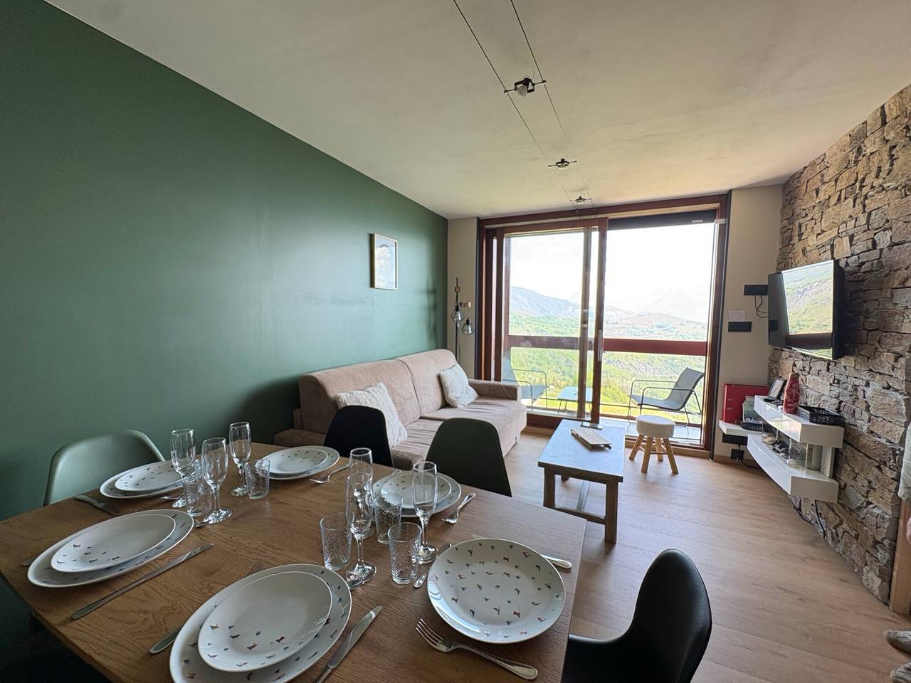 Ganze Wohnung, Flocons 48 Le Corbier – Komfortables neues Apartment direkt an der Skipiste in Le Corbier, Villarembert