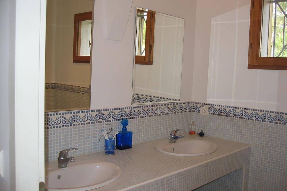 Villa between pool and ocean - Le Canon (Cap Ferret) in Le Canon, Lège-Cap-Ferret