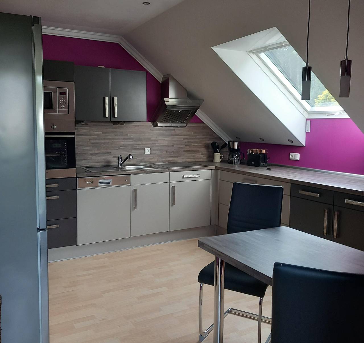Apartamento vacacional entero, Appartement/Fewo, Dusche, Wc, 2 Schlafräume in Lissendorf, Eifel Volcánica