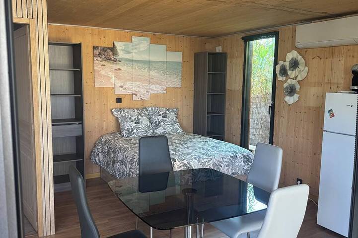 Gîte pour 4 personnes, avec terrasse, animaux acceptés à Châteauneuf-les-Martigues - 3