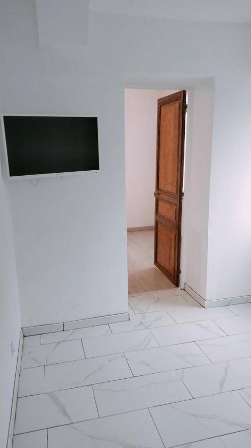 Gîte pour 3 personnes, avec jardin et vue dans Amblainville