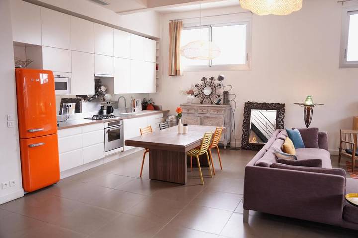 Gîte pour 3 personnes, avec terrasse et vue, animaux acceptés à Les Lilas - 2