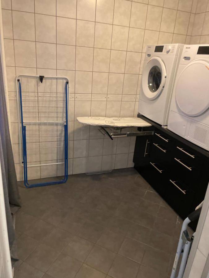 Ferienwohnung für 2 Personen, mit Garten und Seeblick sowie Balkon und Ausblick in Fjell - 3