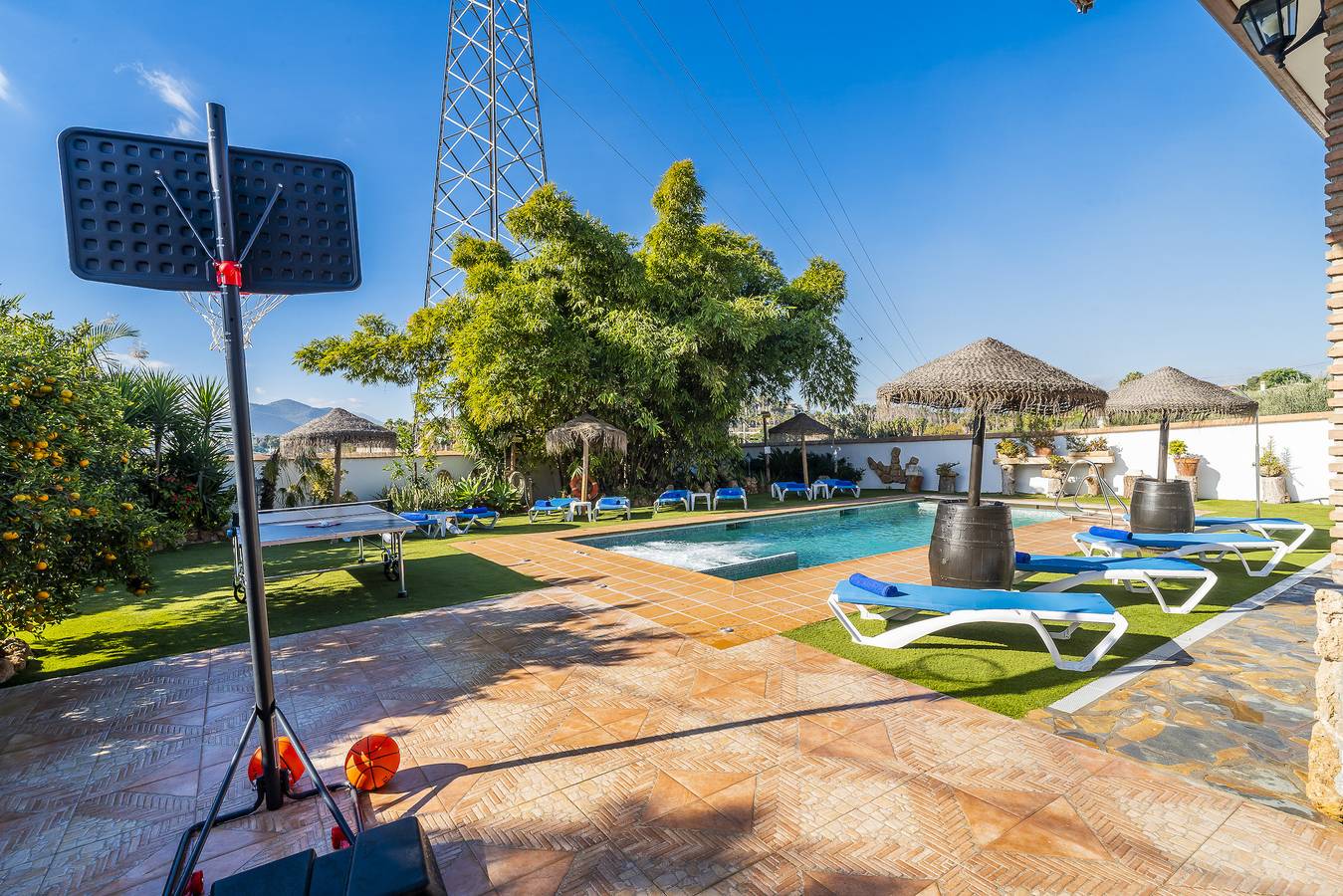 Cubo's Casa Rural Tirado & Heated Pool in Alhaurín el Grande, Province de Málaga