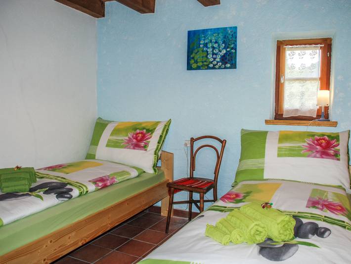 Ferienhaus für 2 Personen, mit Terrasse und Garten sowie Ausblick in der Schweiz - 4
