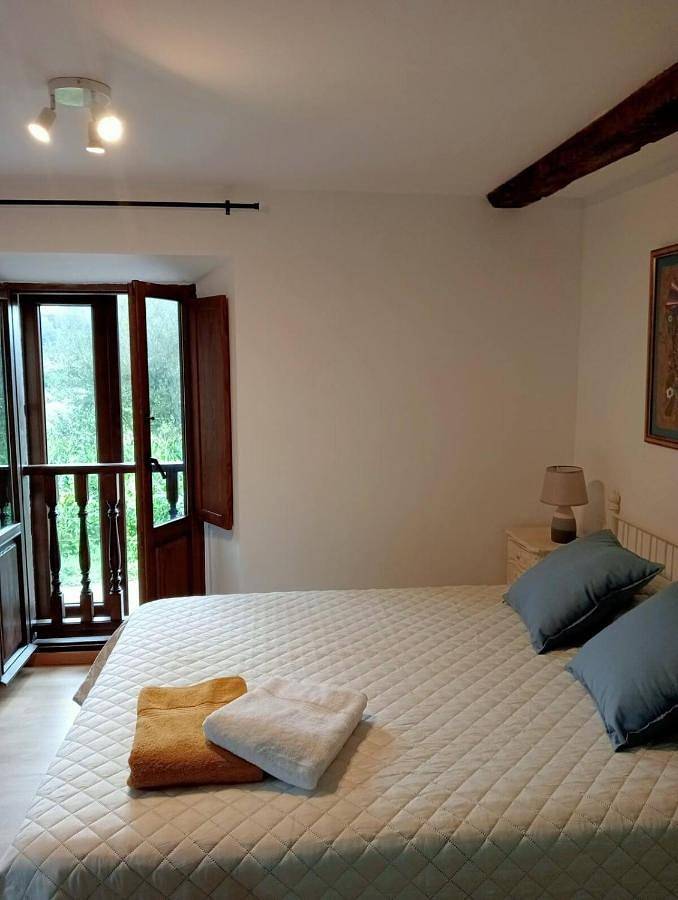 Casa rural para 2 personas, con terraza además de vistas y jardín, Se admiten mascotas en Voto - 4