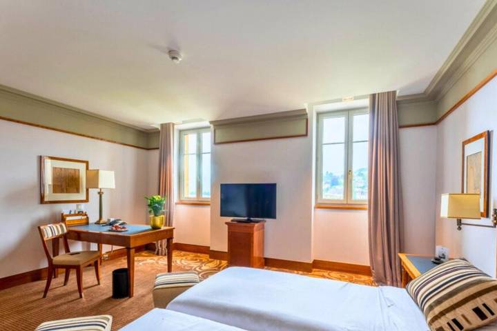 Hôtel pour 2 personnes, avec jardin à Neuchâtel - 2