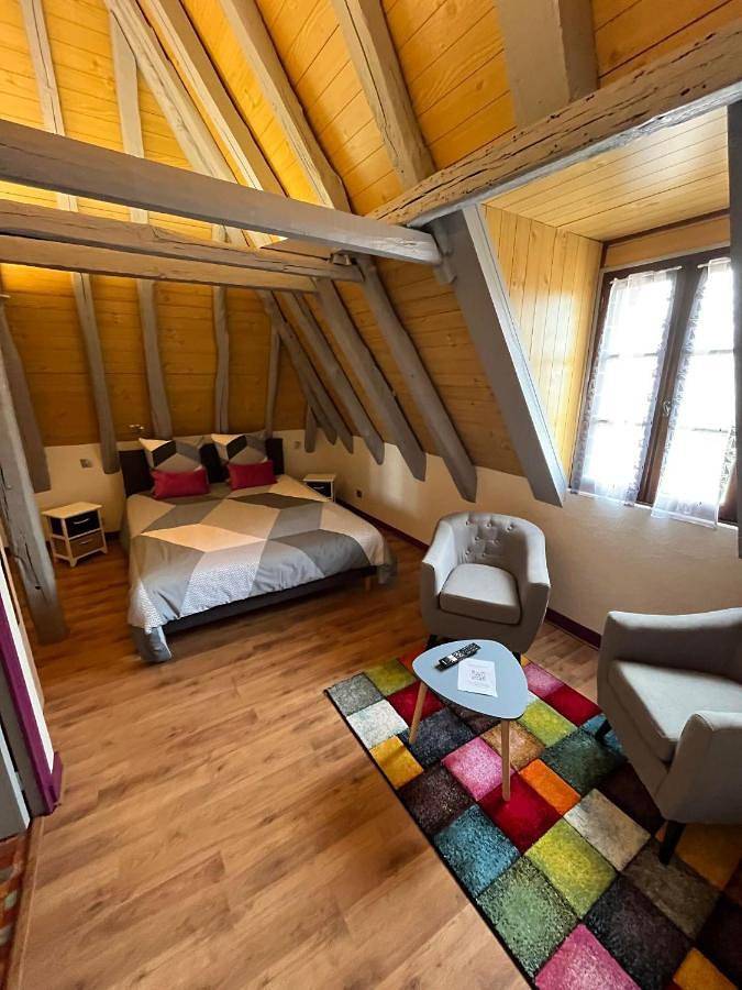 Chambre d’hôte pour 4 personnes, avec piscine et sauna ainsi que jardin et jacuzzi, animaux acceptés en Dordogne - 3