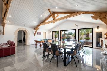 Villa for 10 People in Saint-Nazaire-sur-Charente, Rochefort region, Photo 1