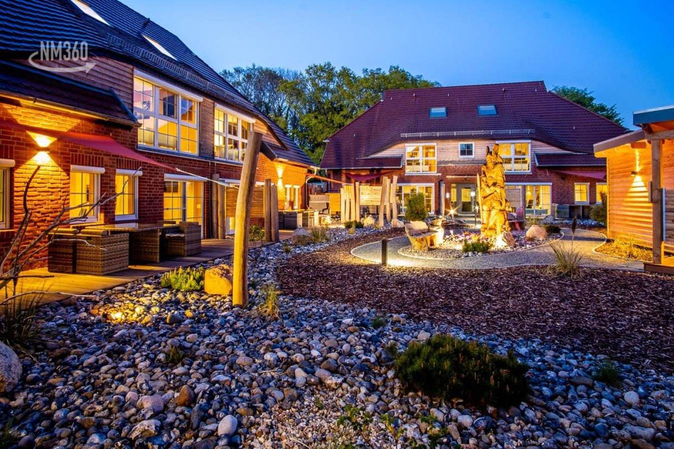 Ganze Wohnung, Wunderschönes Appartement, Odins Blick direkt am  Privatstrand, Garten und Sauna in Lobbe, Mönchgut
