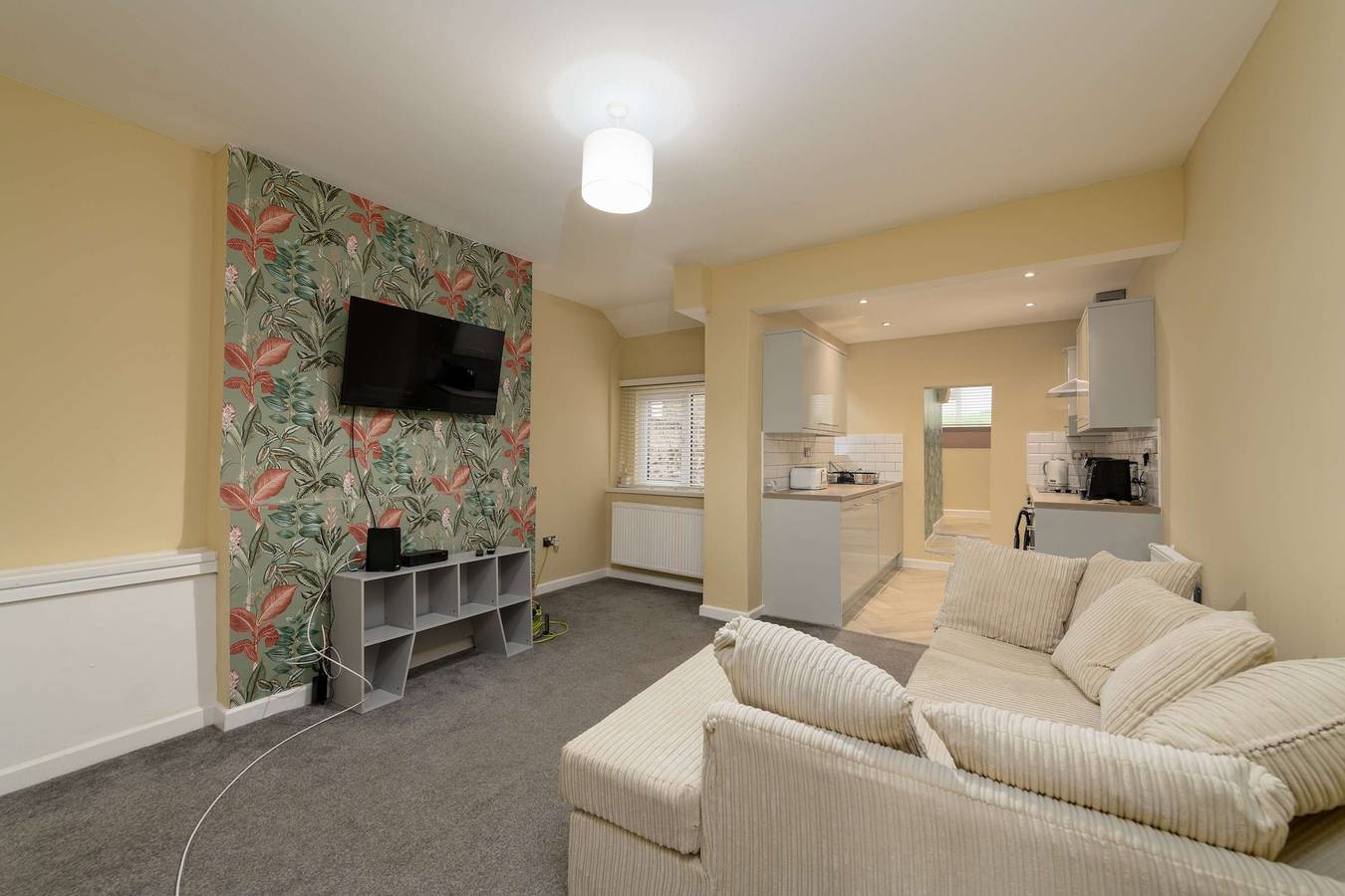 Spacious 3 Bedroom Home in Swansea with Garden in Swansea, Swansea e dintorni
