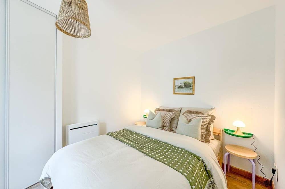 Entire apartment, Comfortable T2 - Plein Centre in Tarbes, Hautes-Pyrénées