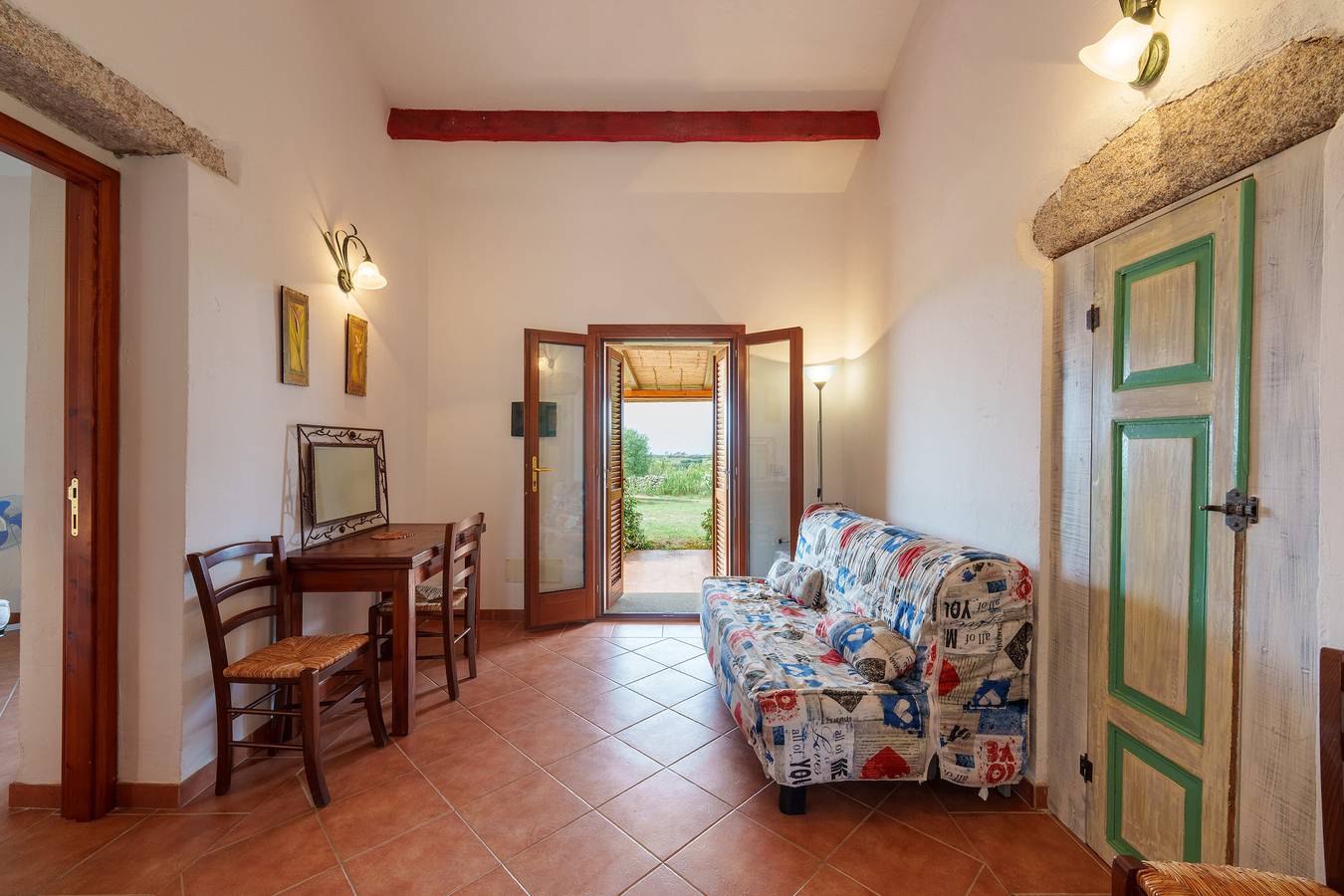 Casa vacanze 'Lu Stazzu Di Tarraolta 2' con vista mare, terrazza e giardino in comune in Gallura