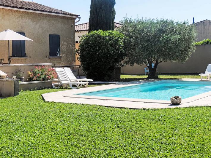 Location de vacances pour 6 personnes, avec terrasse et piscine à Mazan - 4