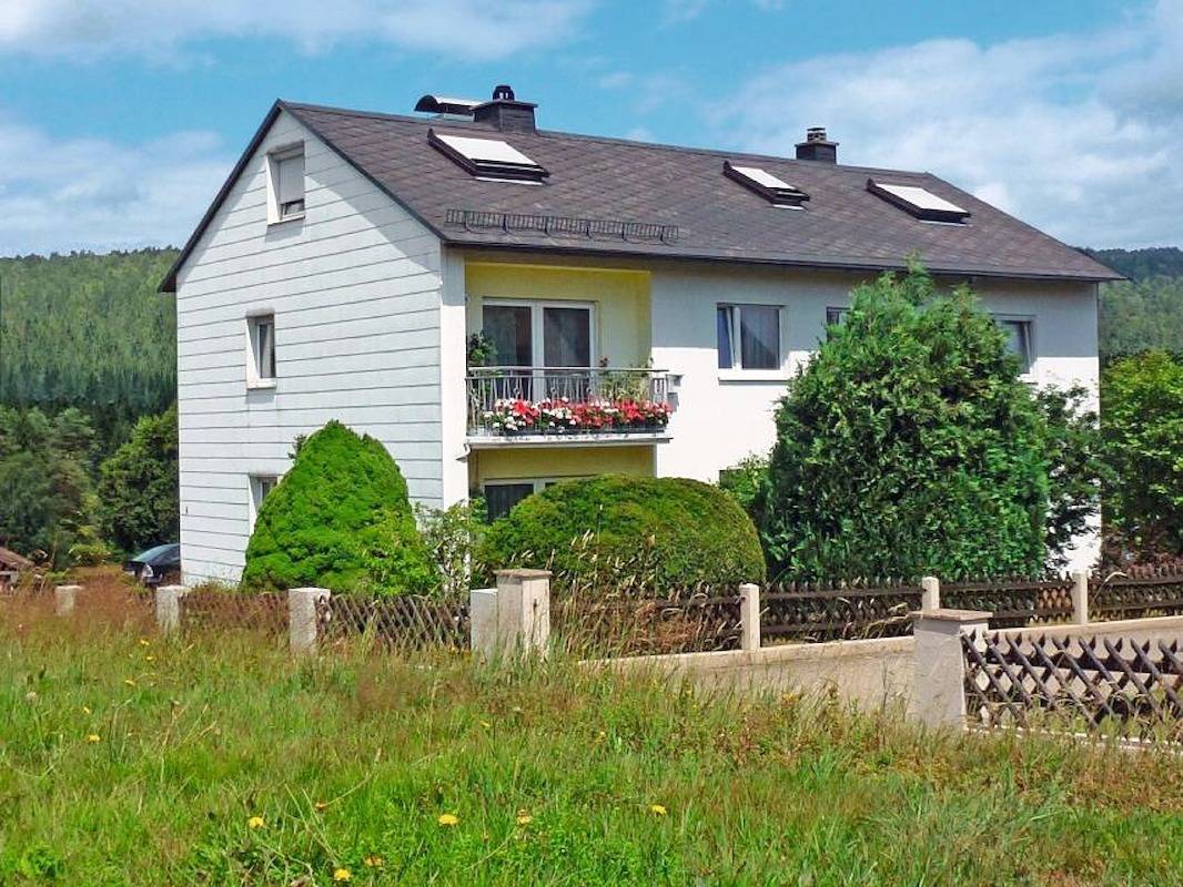 Haus Jägersruh - Ferienwohnung 2 mit Panoramablick in Nagel, Landkreis Wunsiedel im Fichtelgebirge